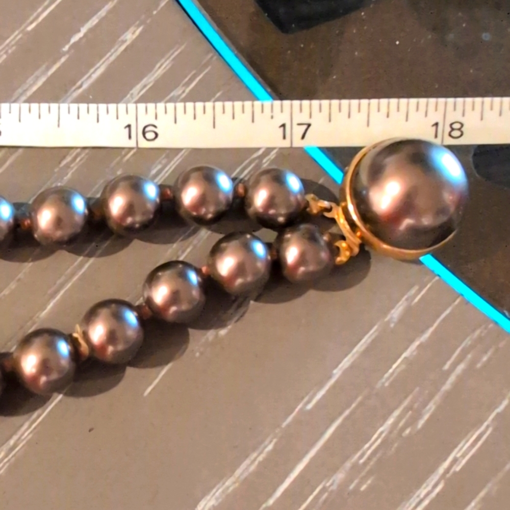 Warm Retro Double Stranded Beaded Necklace - Picture 2 of 2
